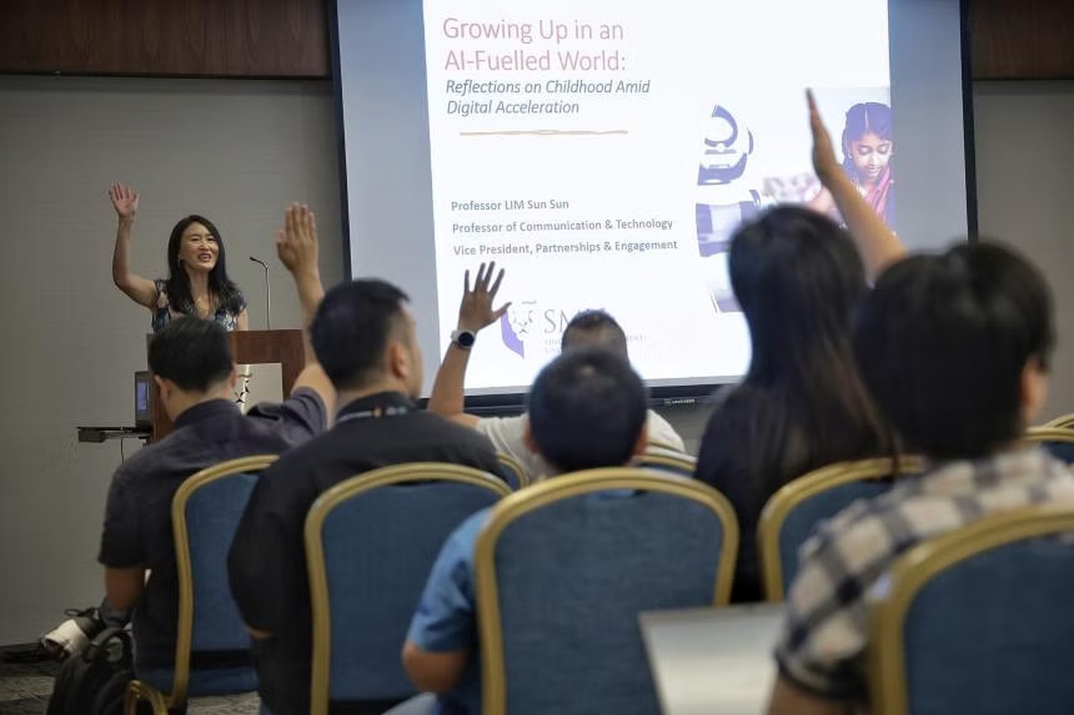 Expert's advice to parents: Use same apps as your kids to guide them online